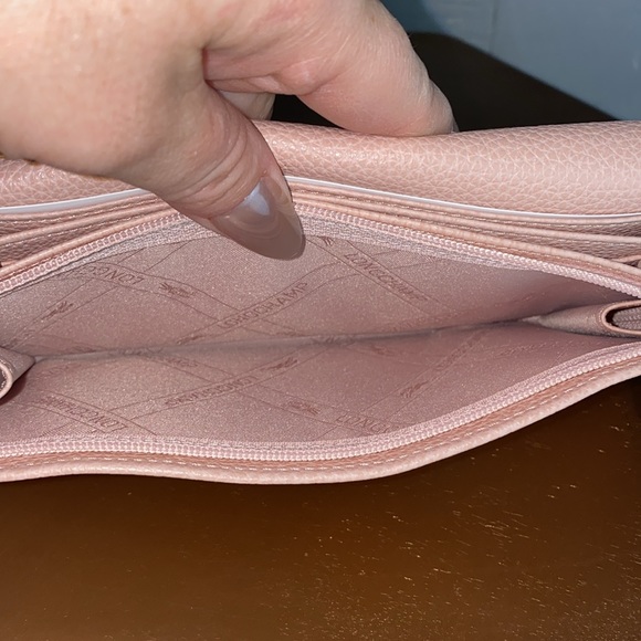 Like new Longchamp pale pink leather wallet - Picture 9 of 9